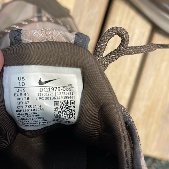 Nike ACG trail shoes size 10 - Picture 4 of 4